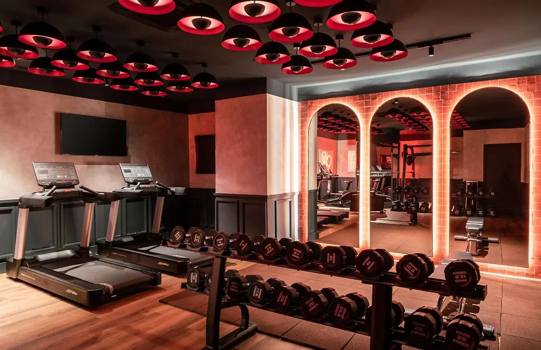 Radisson Red Madrid-1